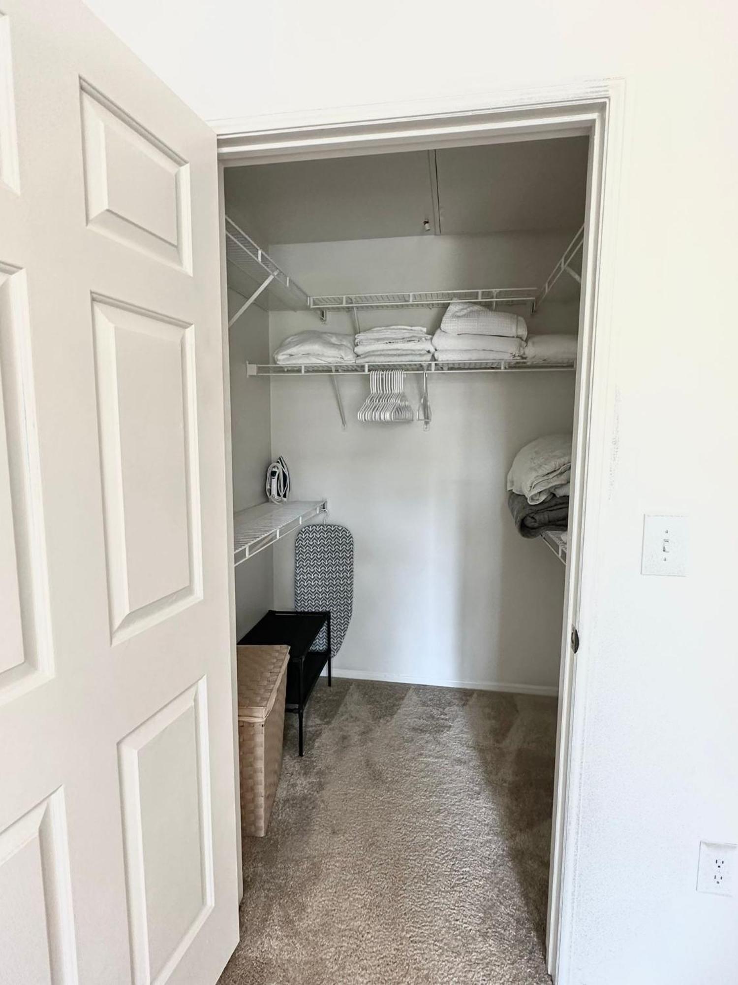 Luxe Mdr Apartment,parking, Gym, Pool, Jacuzzi,bbq Apartment Los Angeles