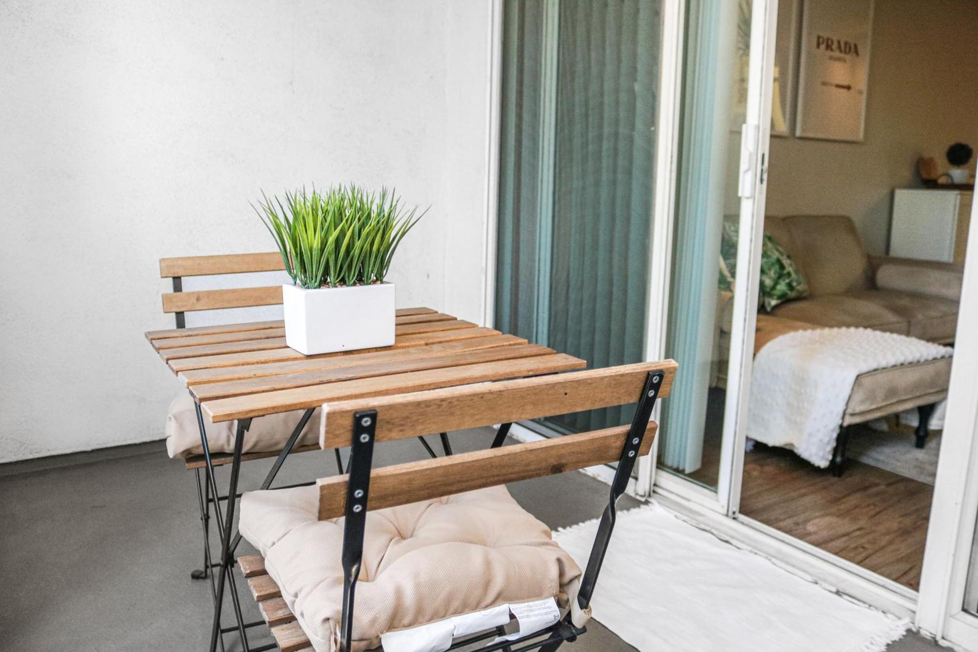 Luxe Mdr Apartment,parking, Gym, Pool, Jacuzzi,bbq Apartment